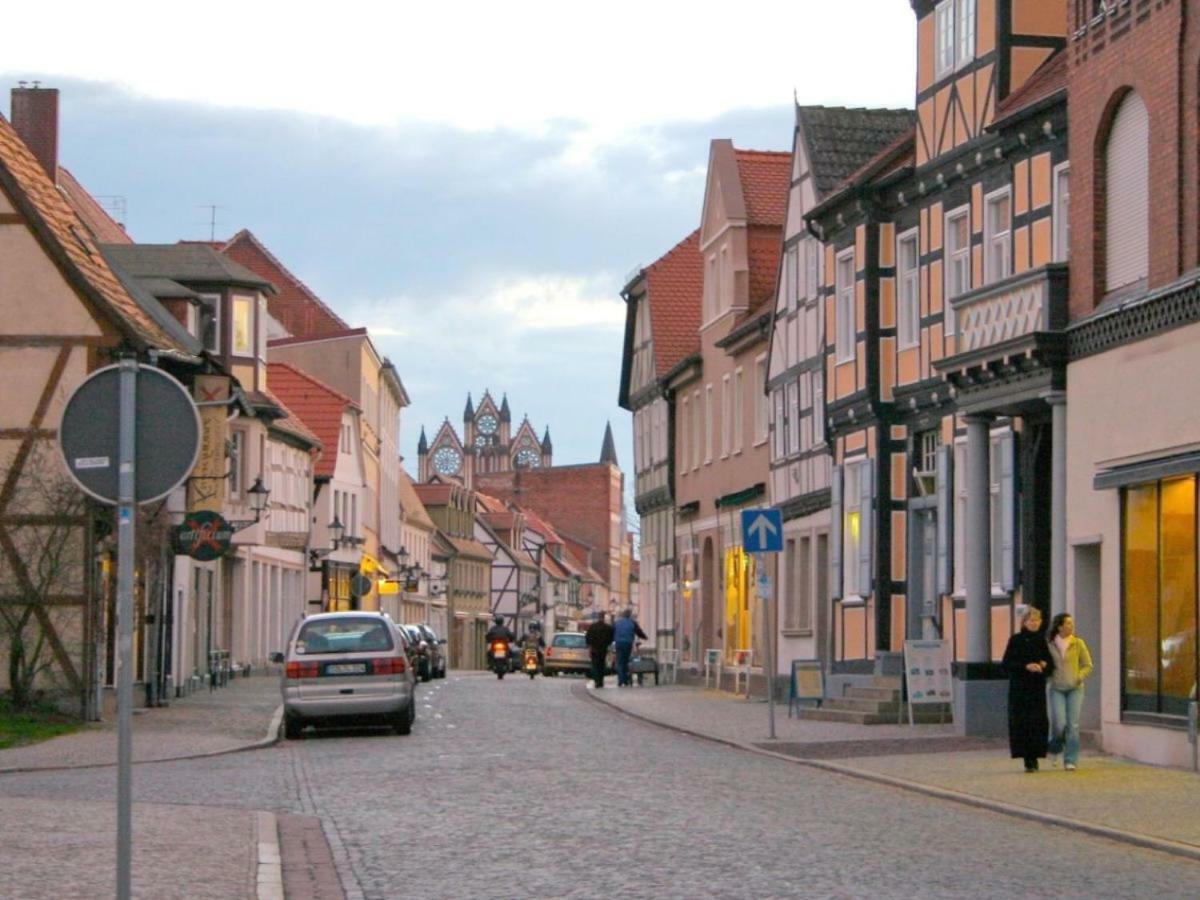 Schrot-Kontor Villa Tangermünde Exteriör bild