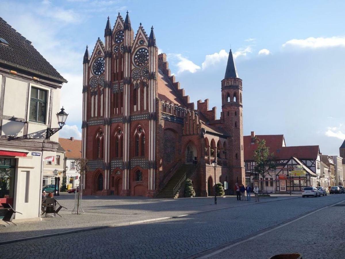 Schrot-Kontor Villa Tangermünde Exteriör bild