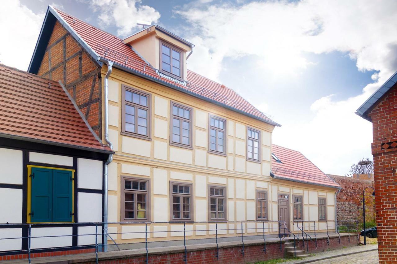 Schrot-Kontor Villa Tangermünde Exteriör bild